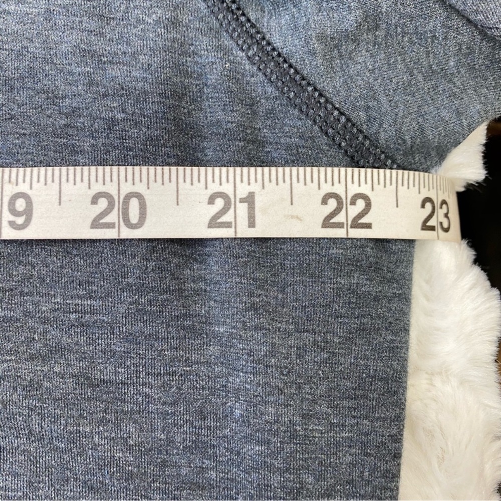 lululemon athletica Men's Gray Polo Shirt - Picture 11 of 12